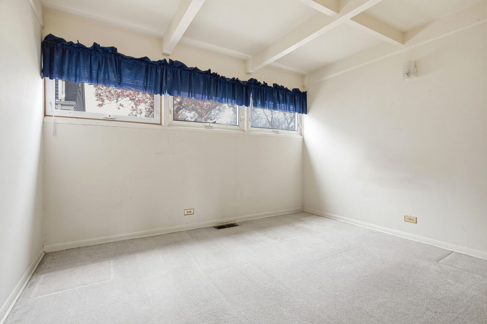 155 E Madison Street, Elmhurst, IL 60126