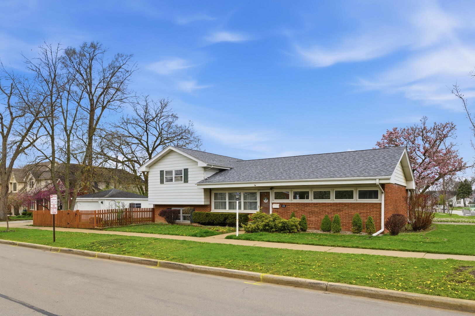 155 E Madison Street, Elmhurst, IL 60126