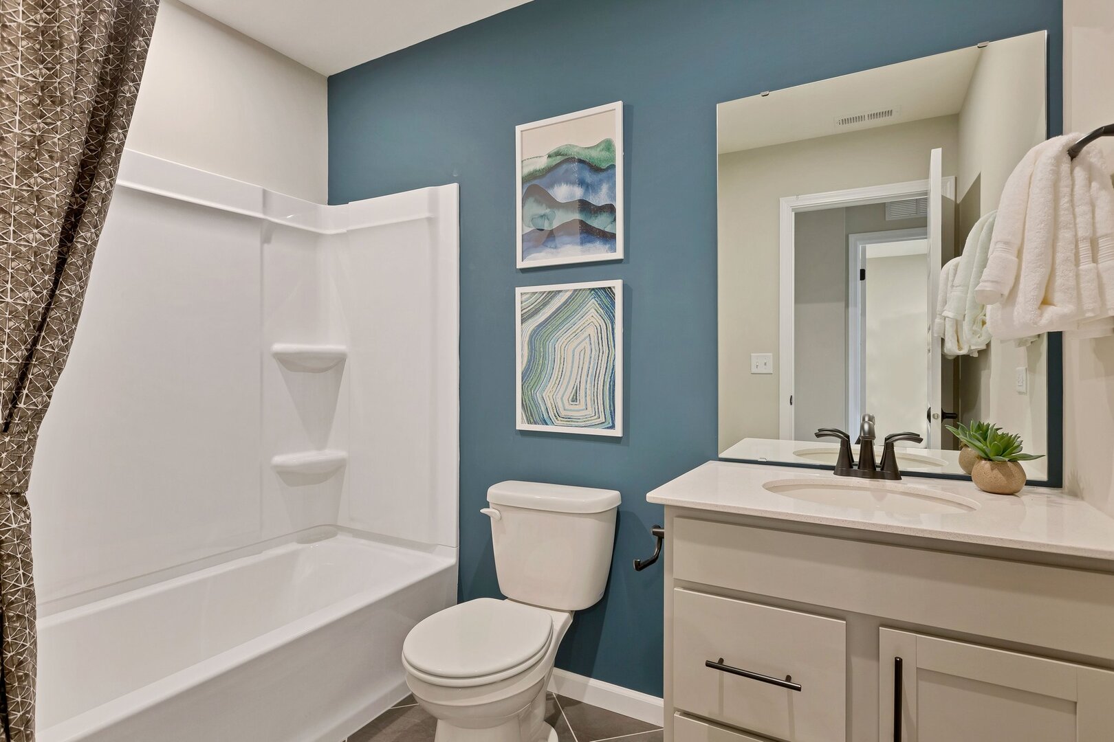 2655 Lawlor Lane, Naperville, IL 60564