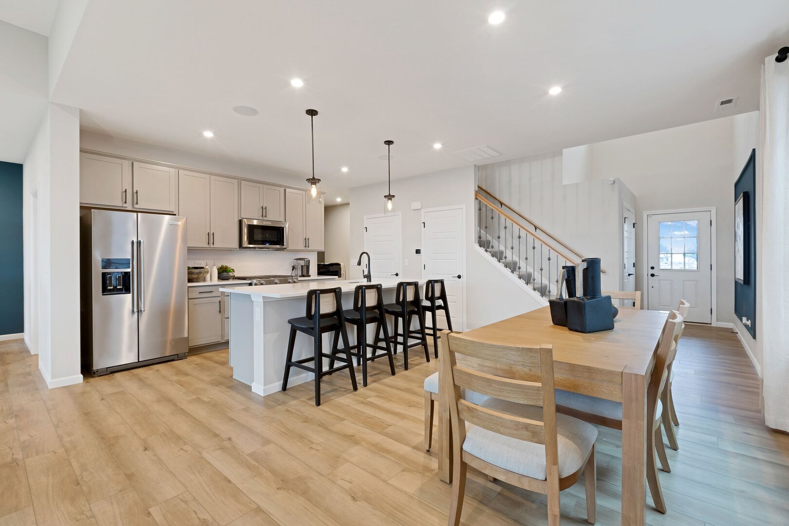 2655 Lawlor Lane, Naperville, IL 60564