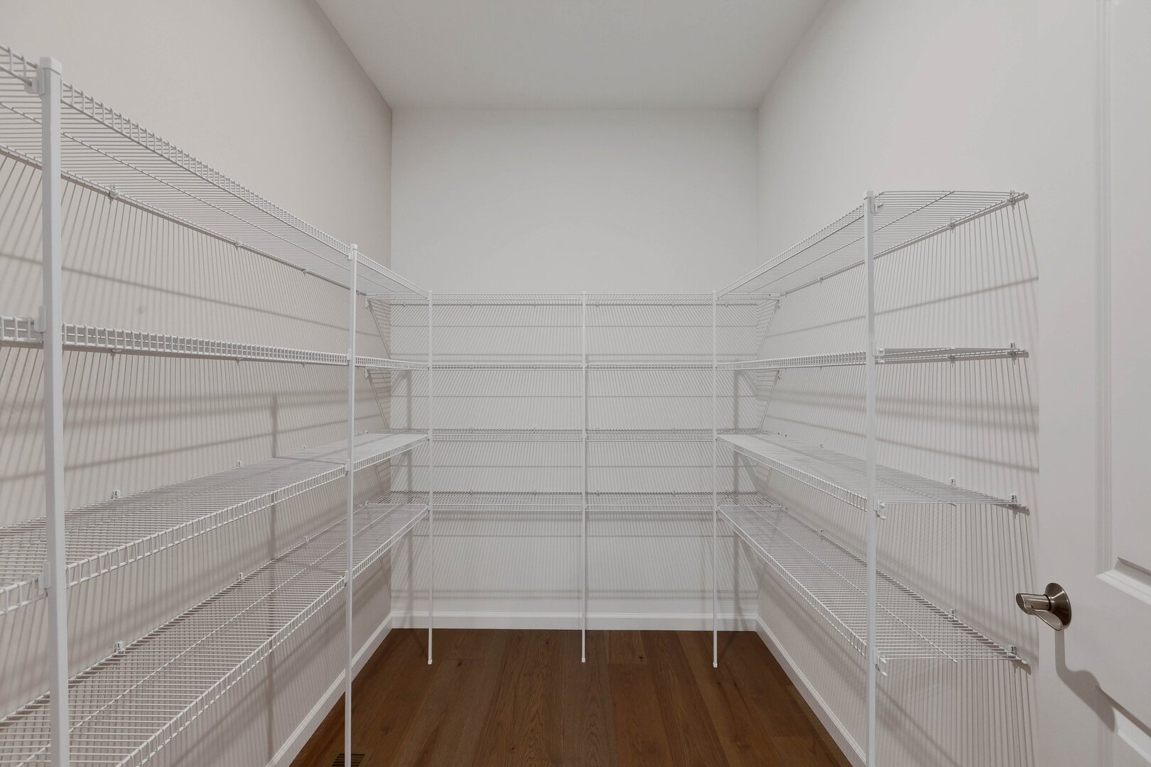 2540 Mallet Court, Naperville, IL 60564