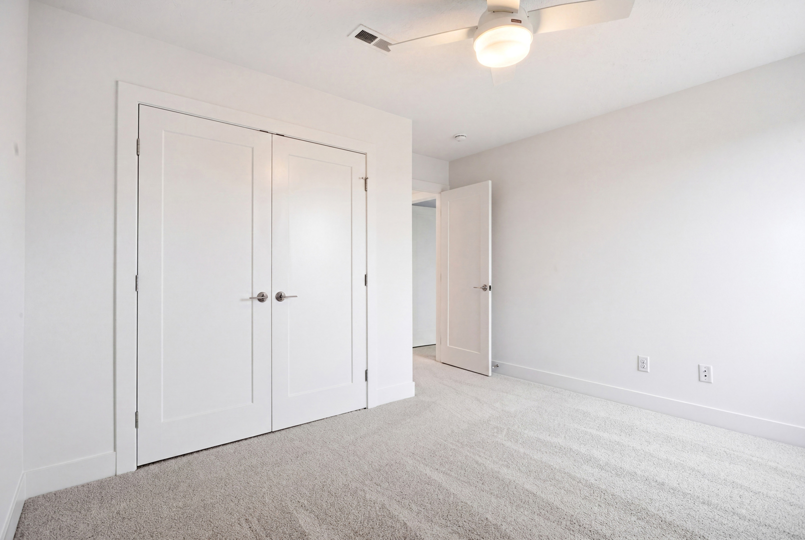 1115 Willowgrove Lane, Mahomet, IL 61853