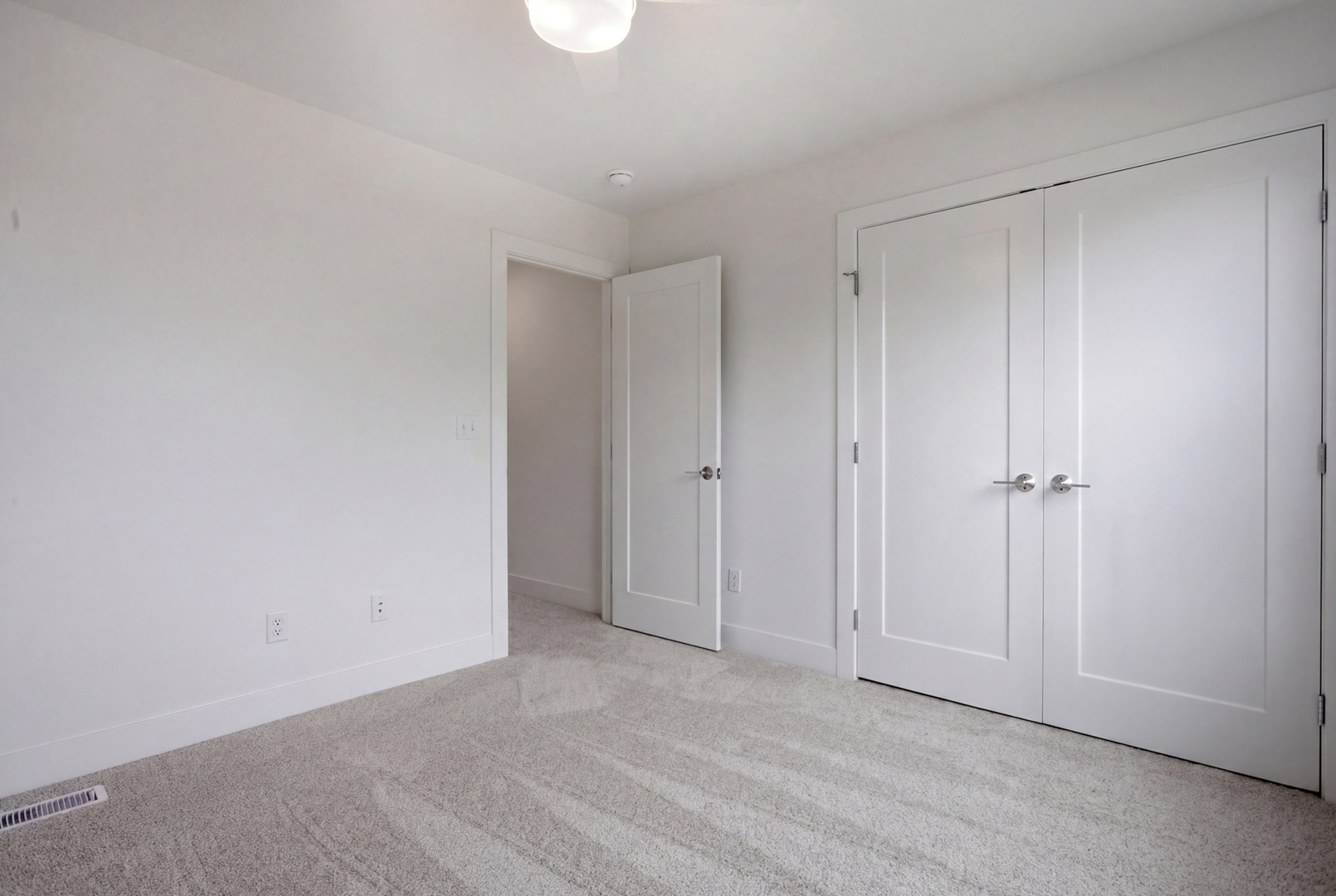 1115 Willowgrove Lane, Mahomet, IL 61853