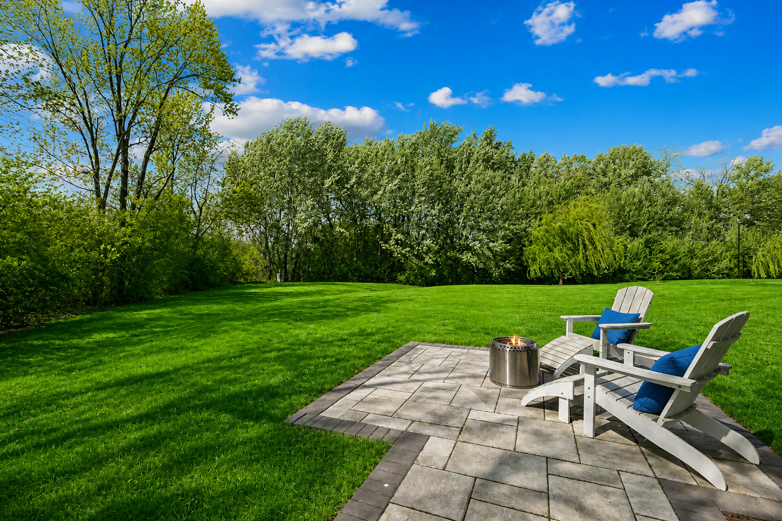 1329 Blackberry Court, Libertyville, IL 60048