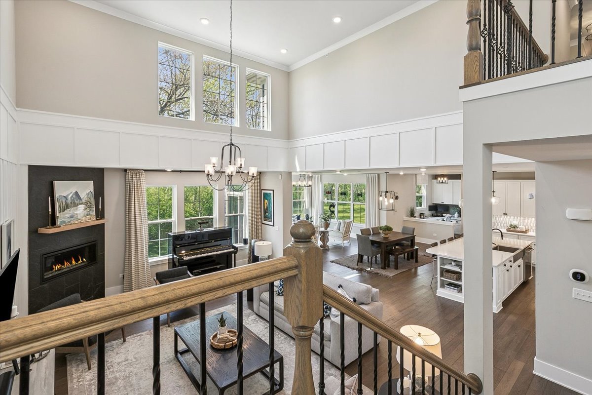 1329 Blackberry Court, Libertyville, IL 60048
