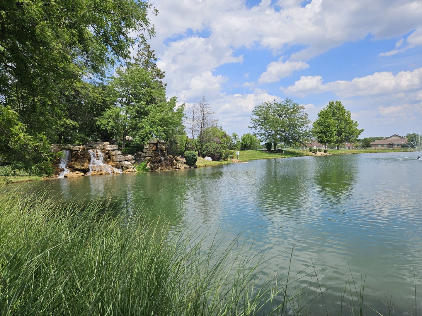 64 Olympus Drive, Tinley Park, IL 60477