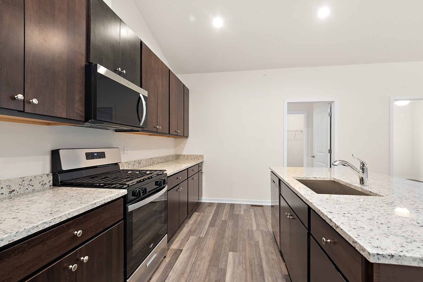 64 Olympus Drive, Tinley Park, IL 60477