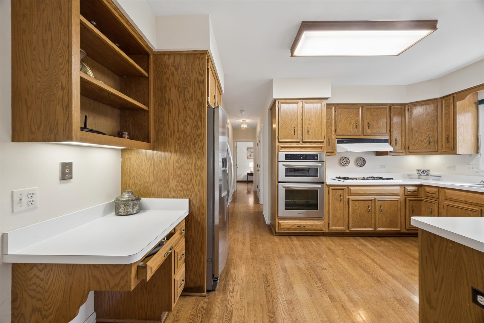 1361 Champion Forest Court, Wheaton, IL 60187