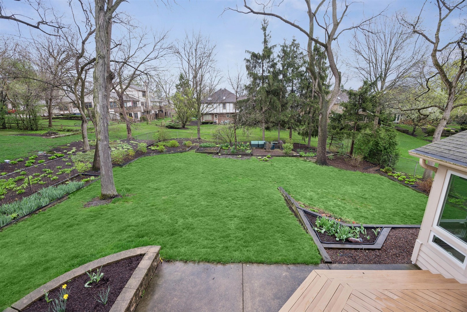 1361 Champion Forest Court, Wheaton, IL 60187