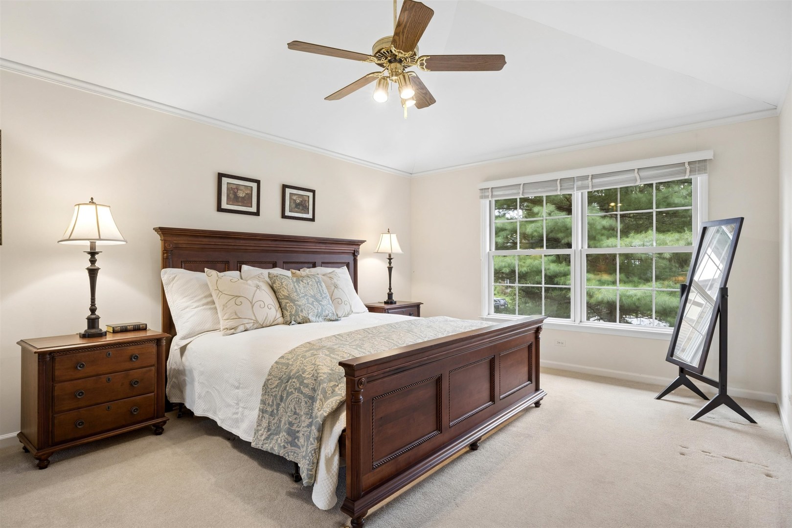 1361 Champion Forest Court, Wheaton, IL 60187