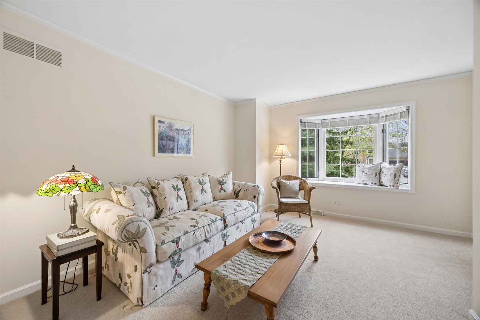 1361 Champion Forest Court, Wheaton, IL 60187