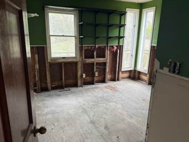 5801 Oakcrest Road, Springfield, IL 62707