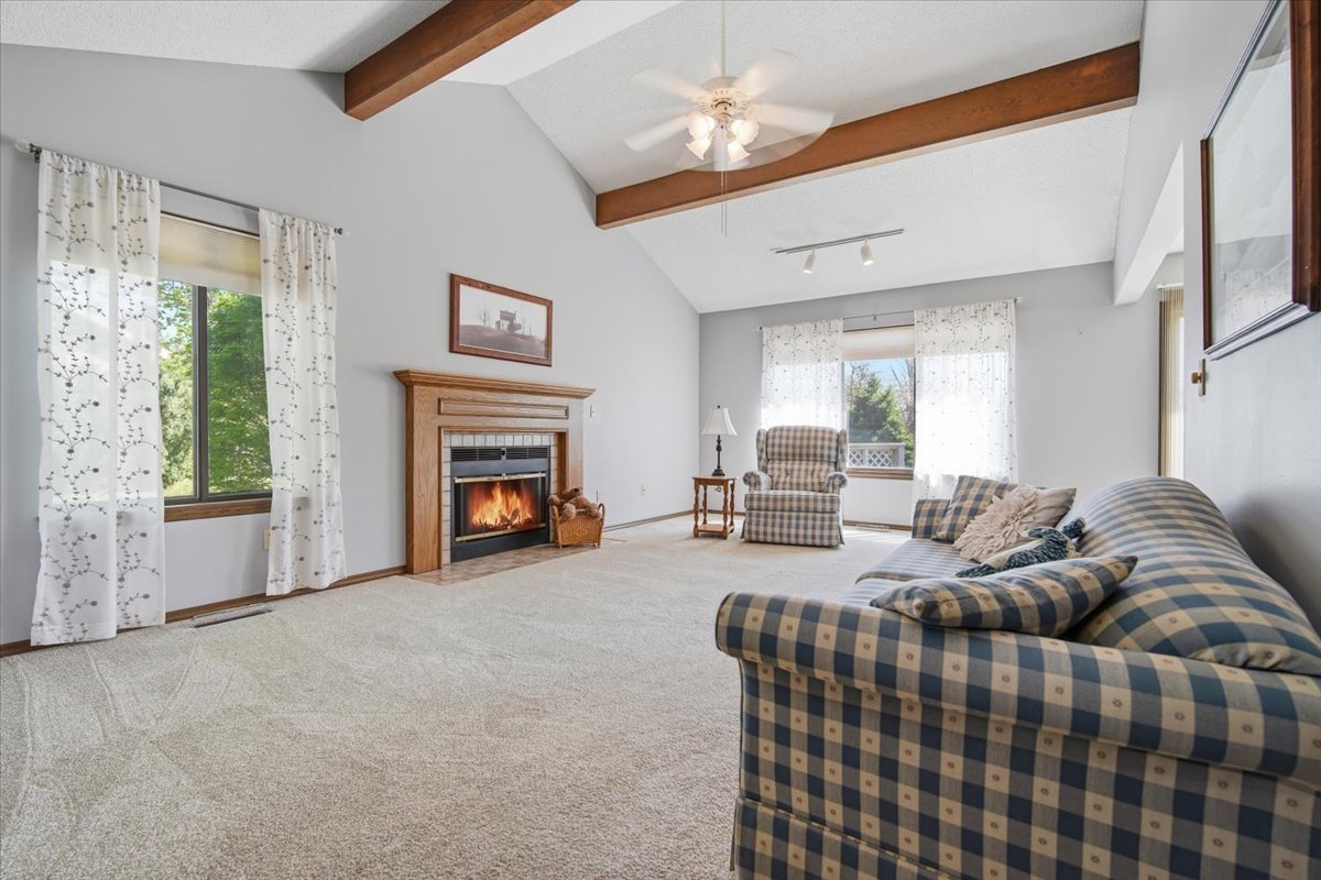 2 Sun Pointe Court #2A, Bloomington, IL 61704