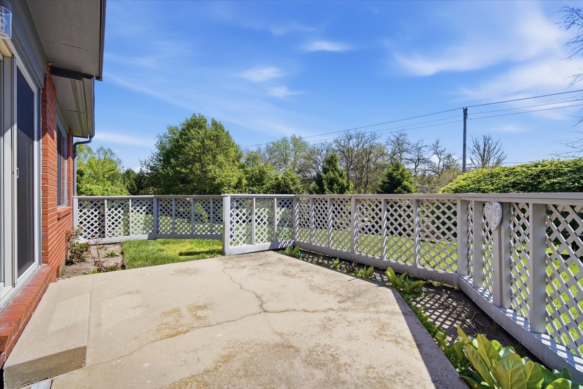 2 Sun Pointe Court #2A, Bloomington, IL 61704