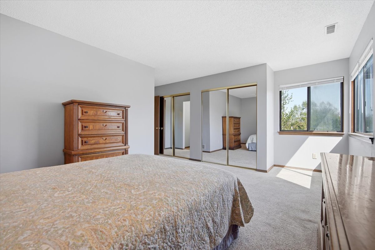 2 Sun Pointe Court #2A, Bloomington, IL 61704