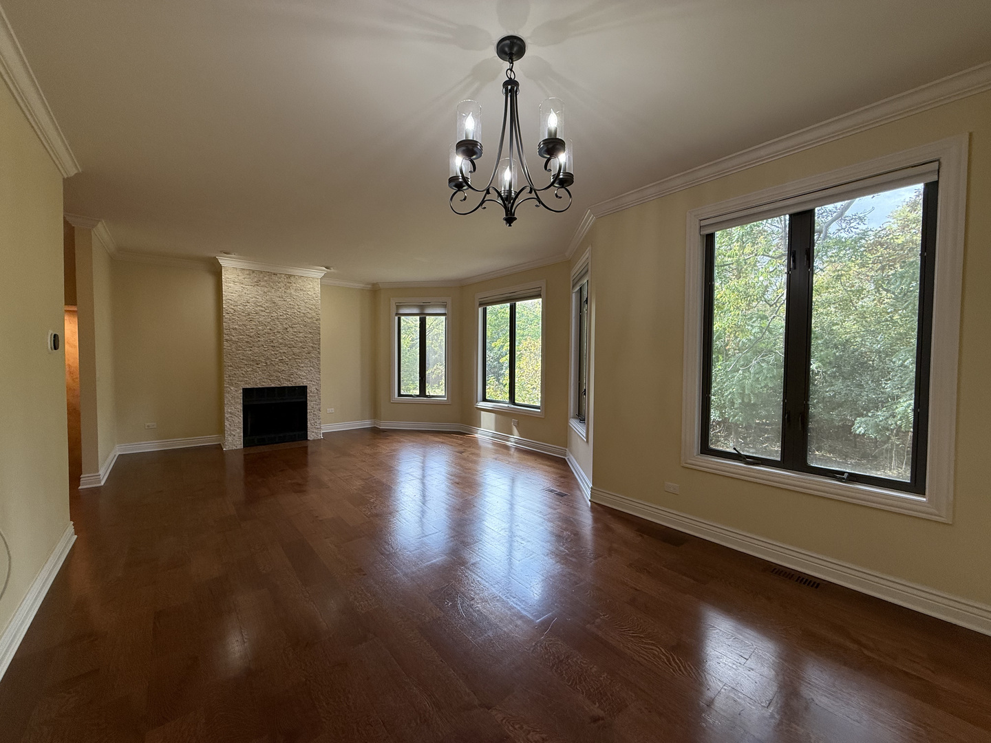 60 S Dee Road #G, Park Ridge, IL 60068