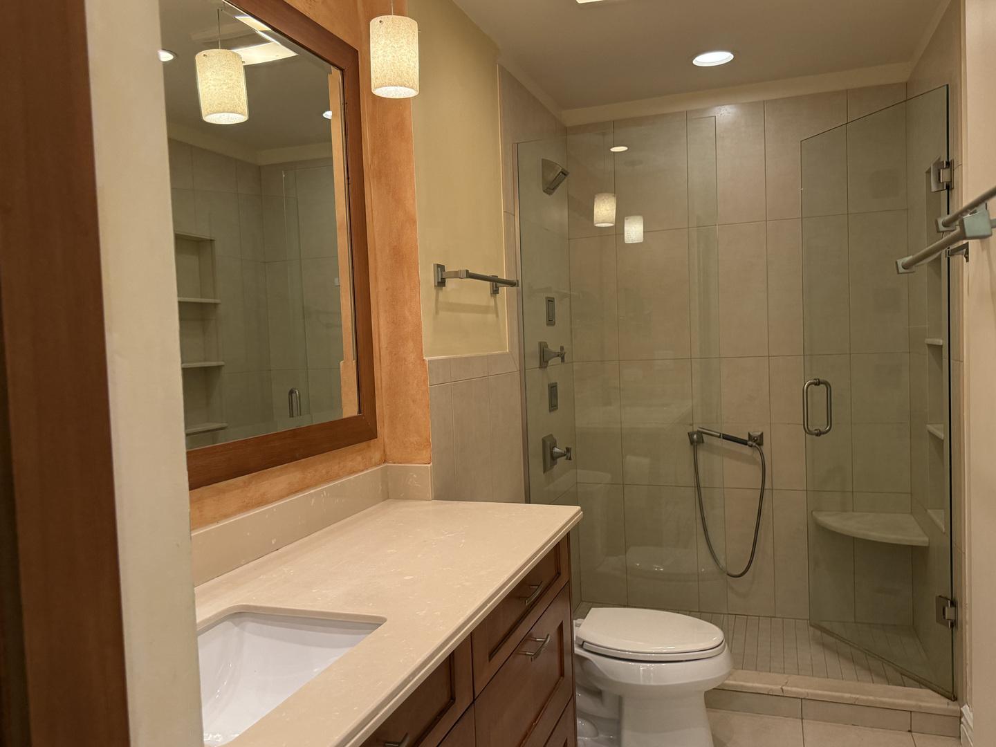 60 S Dee Road #G, Park Ridge, IL 60068