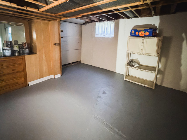 1014 Massena Avenue, Waukegan, IL 60085