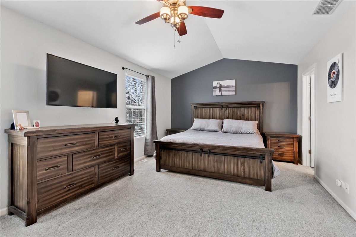 2459 Anna Way, Elgin, IL 60124