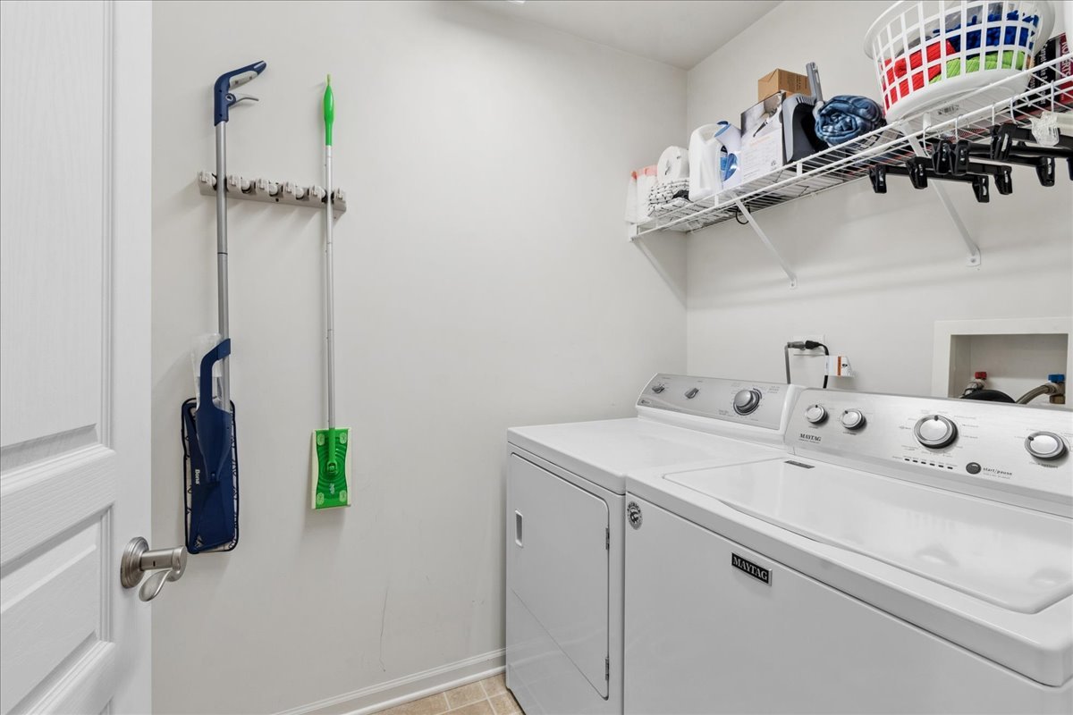 2459 Anna Way, Elgin, IL 60124