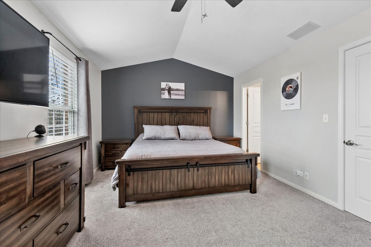 2459 Anna Way, Elgin, IL 60124