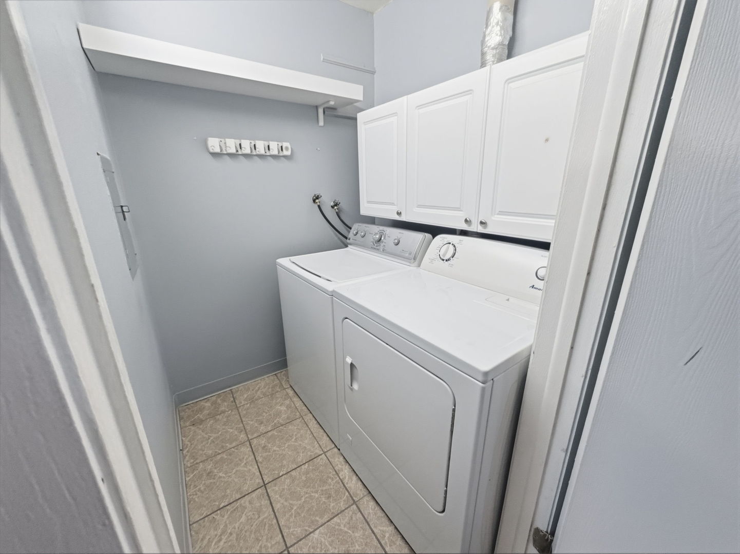 13616 Royal Court #207, Crestwood, IL 60418