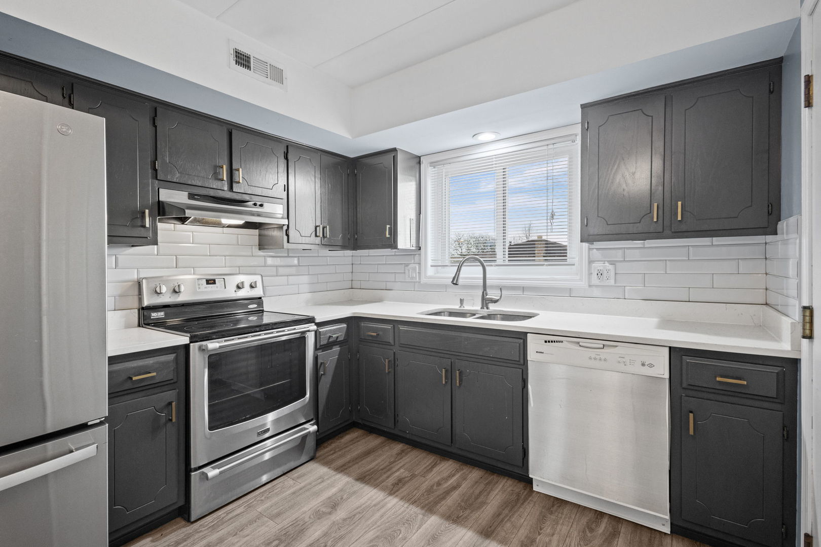 2815 Glenwood Lansing Road #205, Lynwood, IL 60411