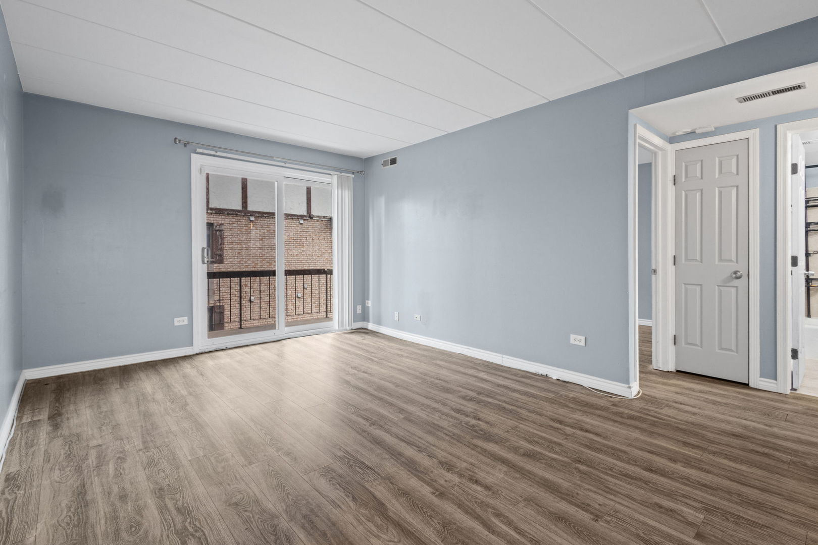 2815 Glenwood Lansing Road #205, Lynwood, IL 60411