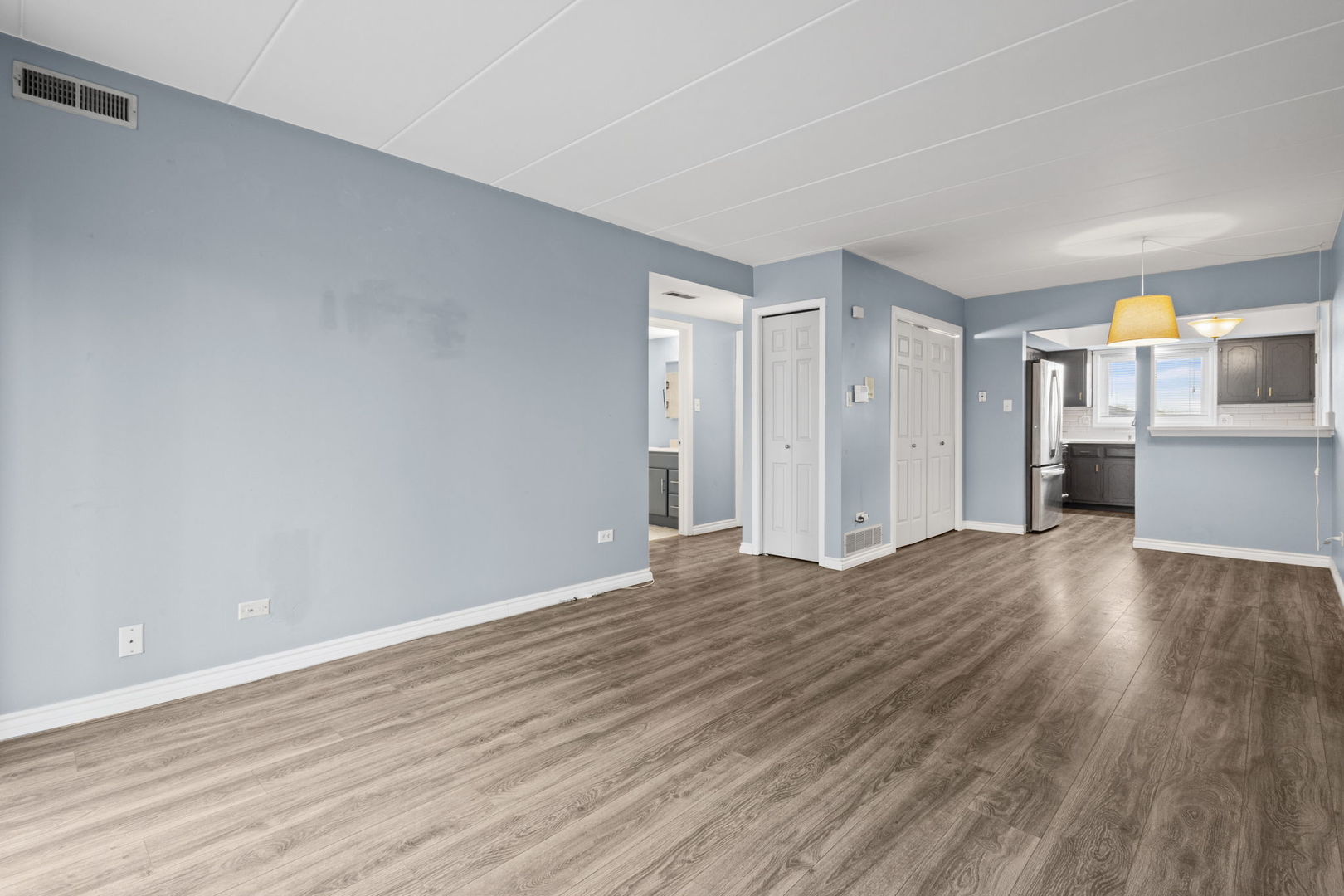 2815 Glenwood Lansing Road #205, Lynwood, IL 60411