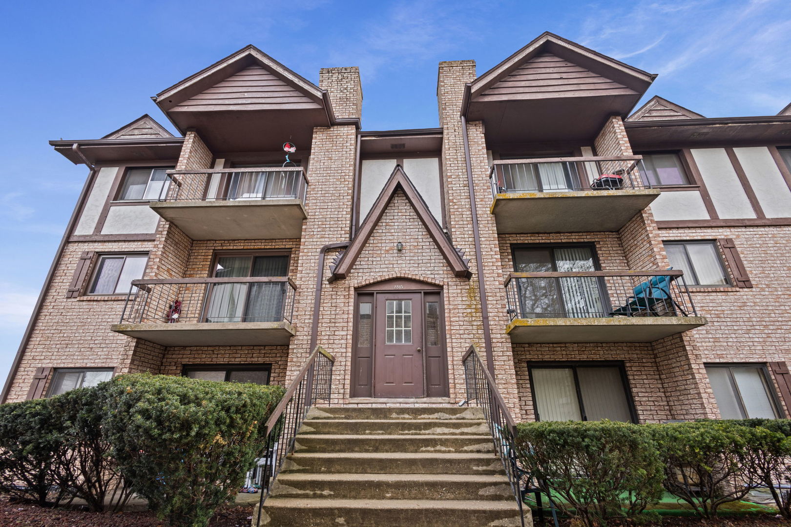 2815 Glenwood Lansing Road #205, Lynwood, IL 60411