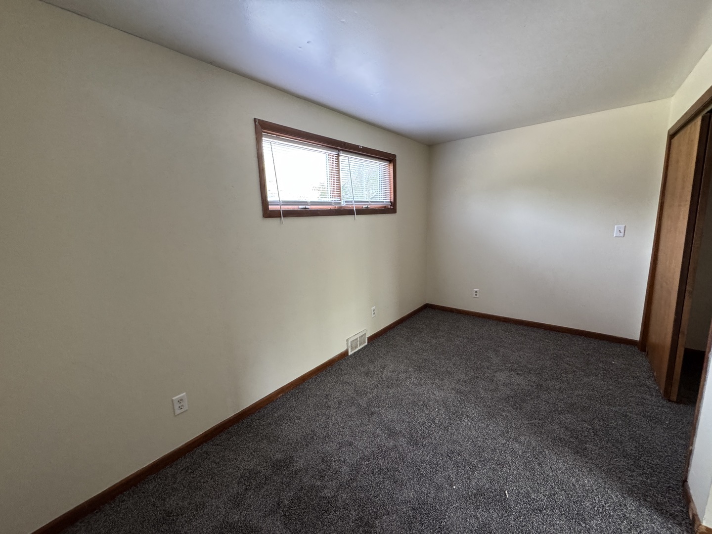 1090 Creve Coeur Street, Lasalle, IL 61301