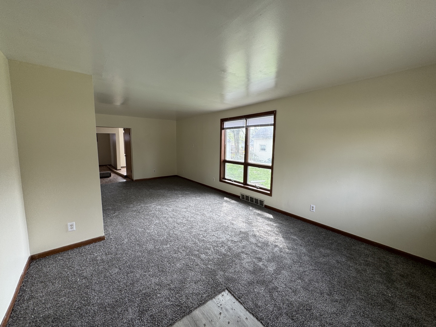 1090 Creve Coeur Street, Lasalle, IL 61301