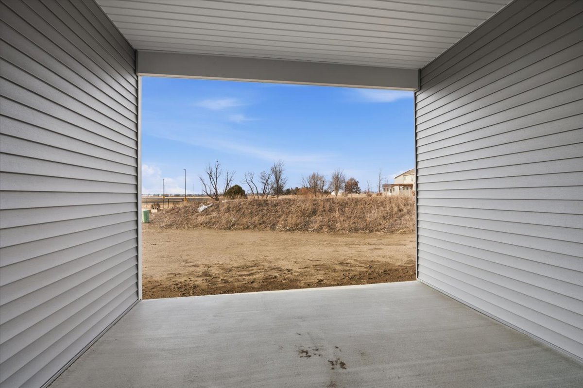 23 Stone Mill Court, Bloomington, IL 61705