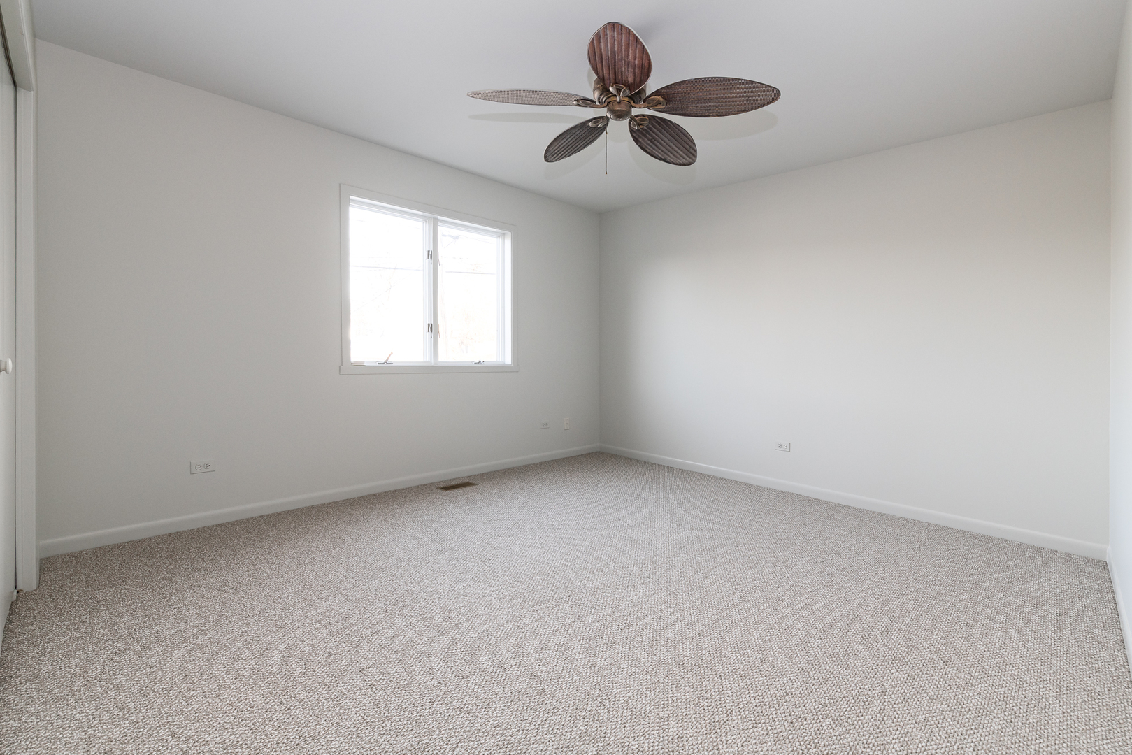 61 Highview Avenue, Fox Lake, IL 60020