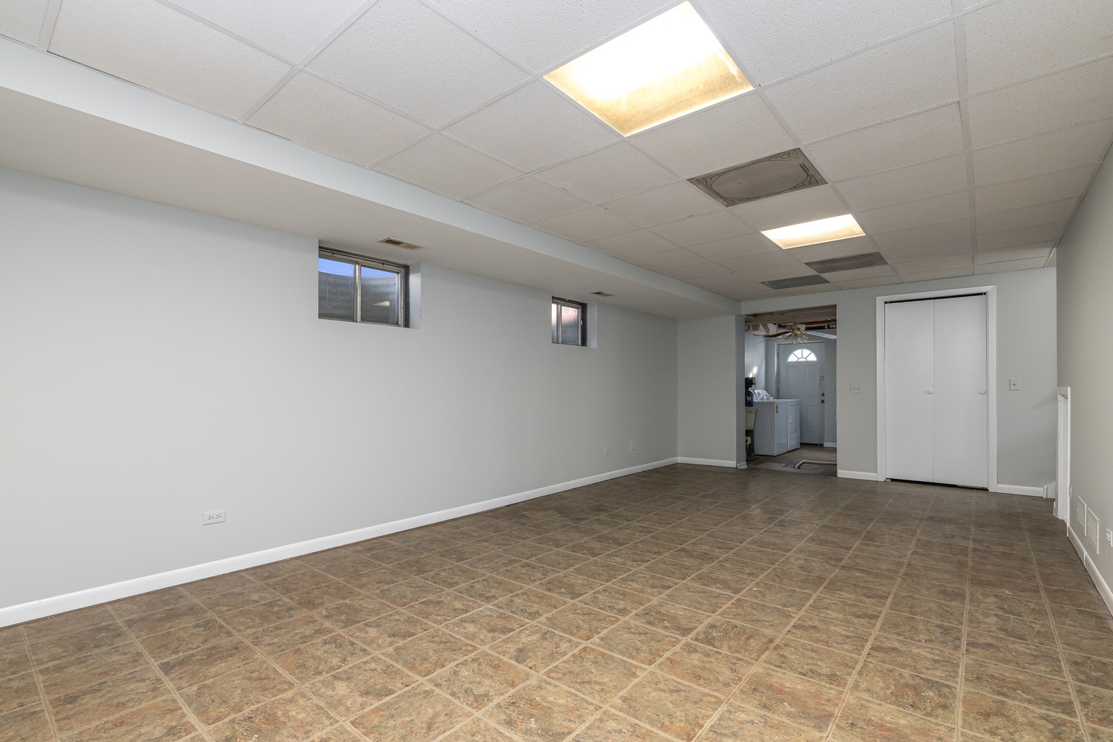 61 Highview Avenue, Fox Lake, IL 60020