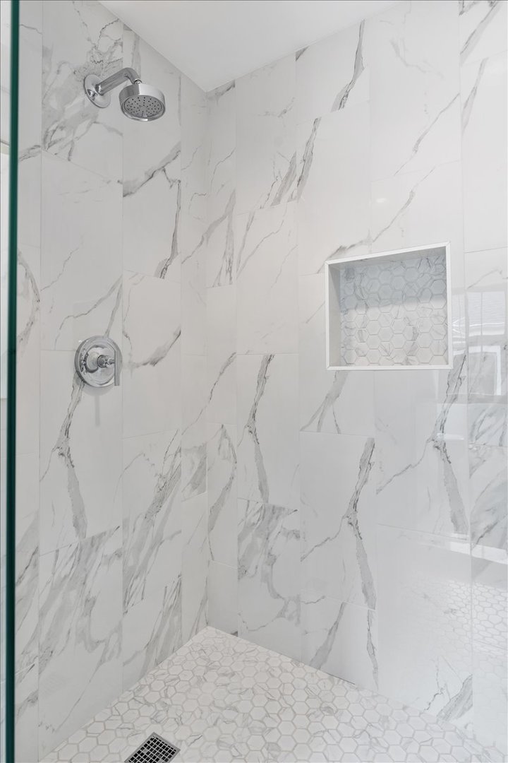 104 S Monroe Street, Hinsdale, IL 60521