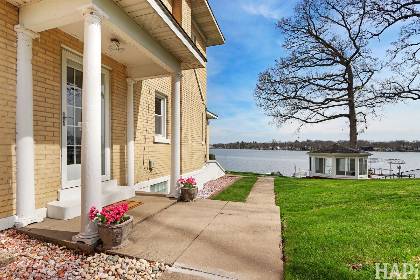 815 Rolling Lane Road, Johnsburg, IL 60051