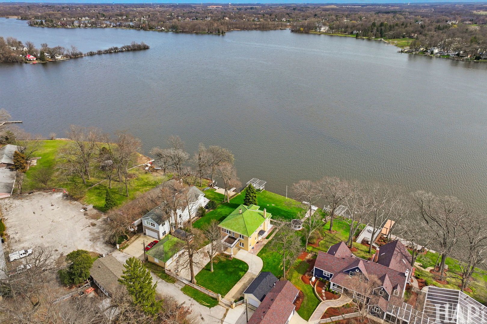 815 Rolling Lane Road, Johnsburg, IL 60051