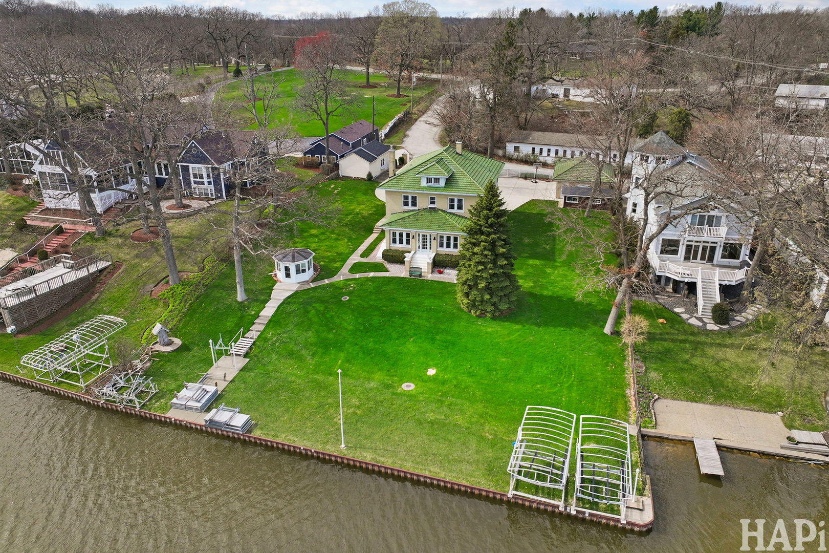 815 Rolling Lane Road, Johnsburg, IL 60051