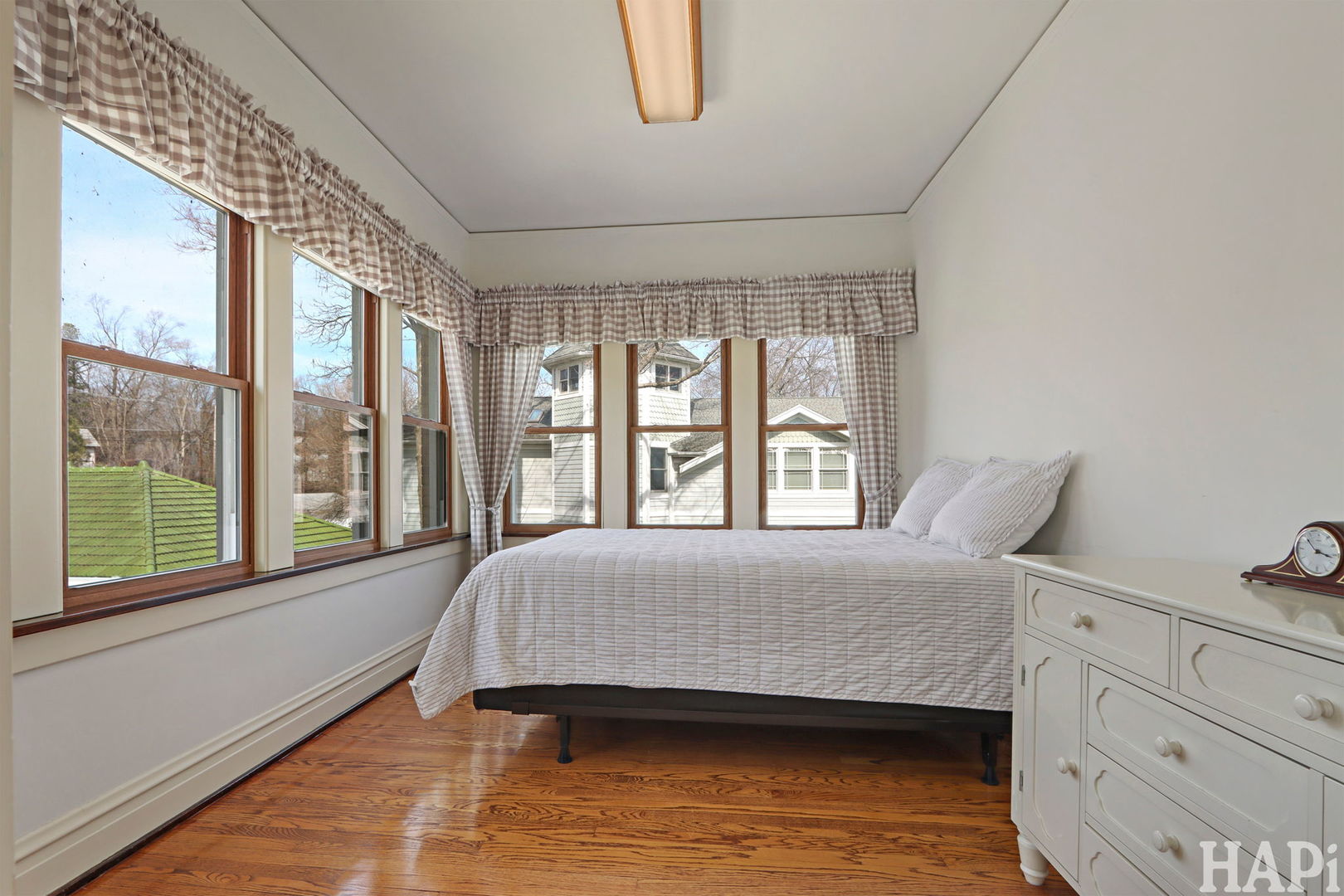 815 Rolling Lane Road, Johnsburg, IL 60051