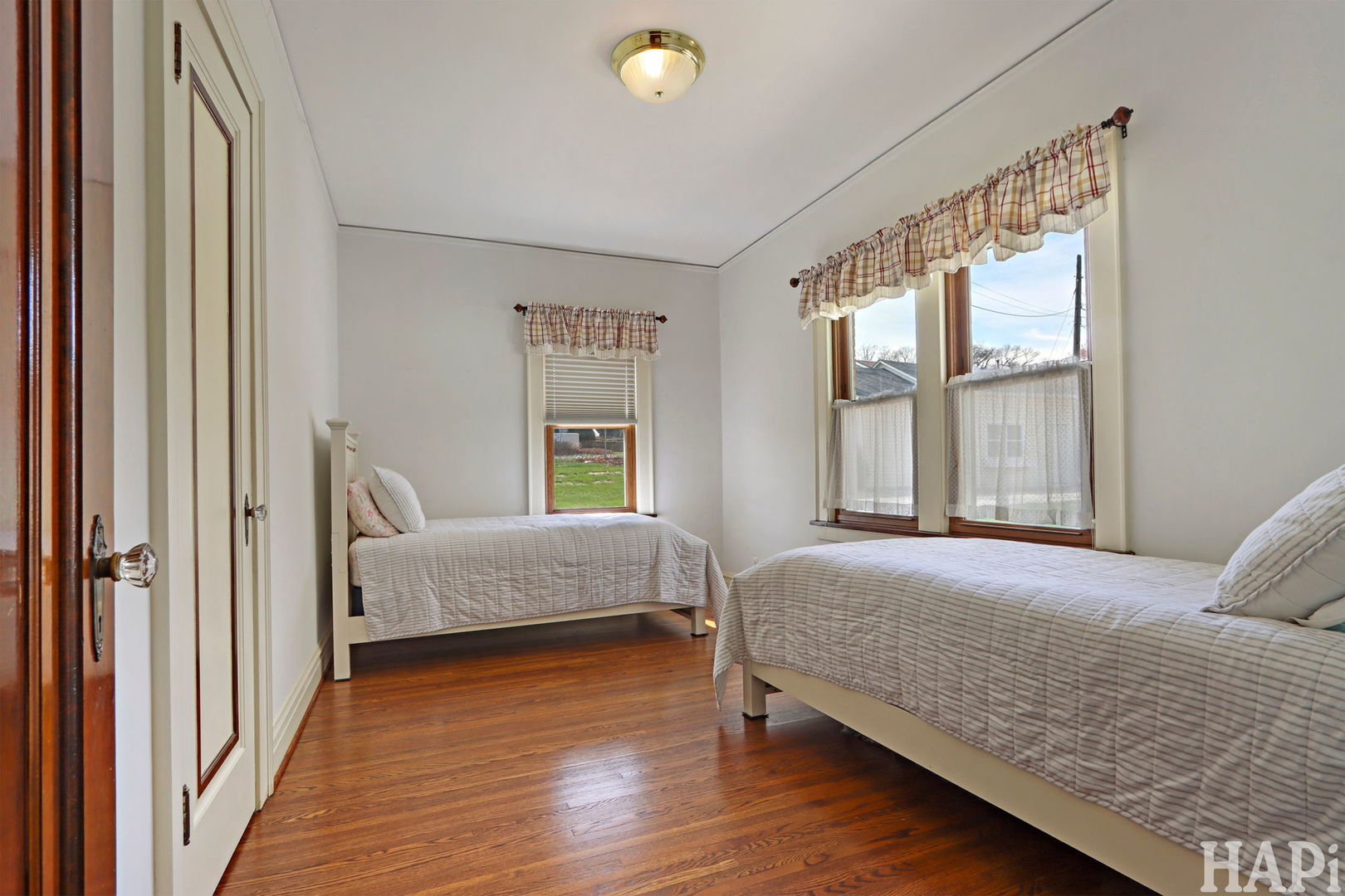 815 Rolling Lane Road, Johnsburg, IL 60051