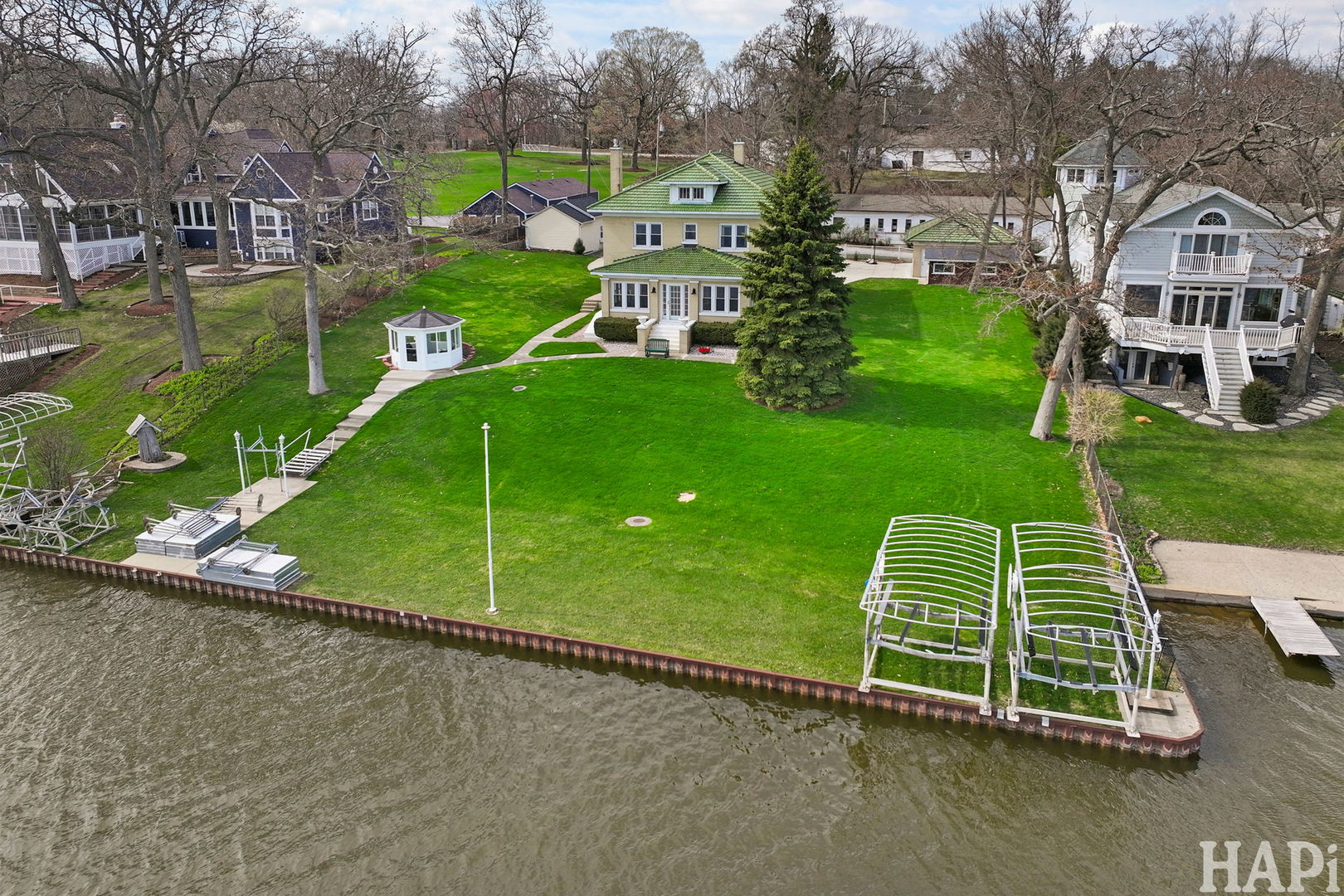 815 Rolling Lane Road, Johnsburg, IL 60051