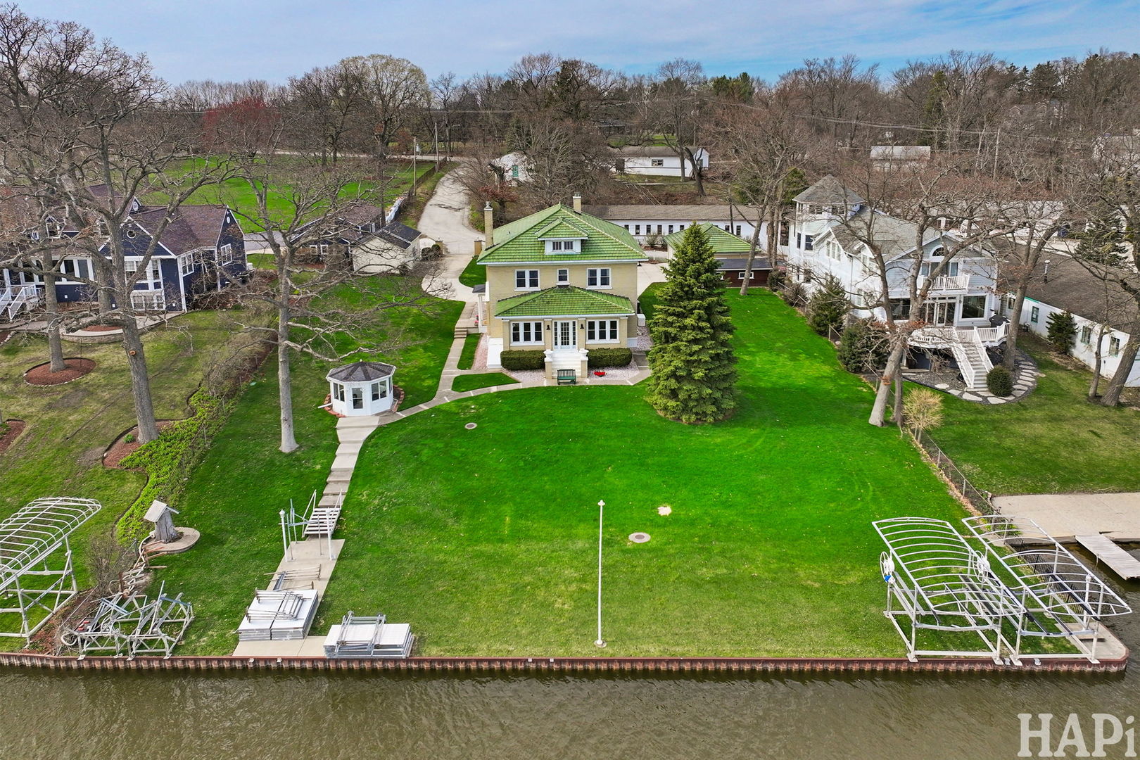 815 Rolling Lane Road, Johnsburg, IL 60051