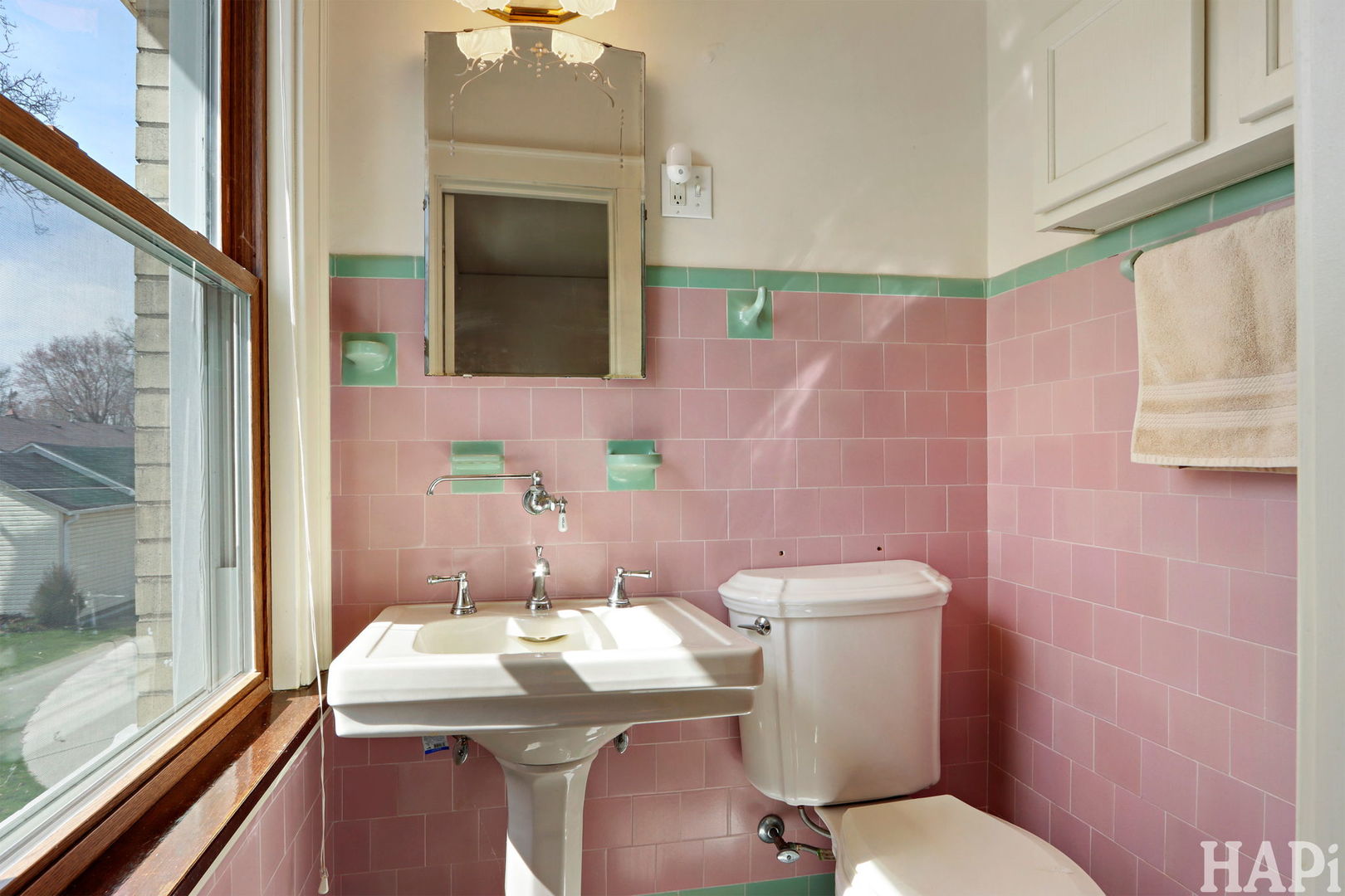 815 Rolling Lane Road, Johnsburg, IL 60051