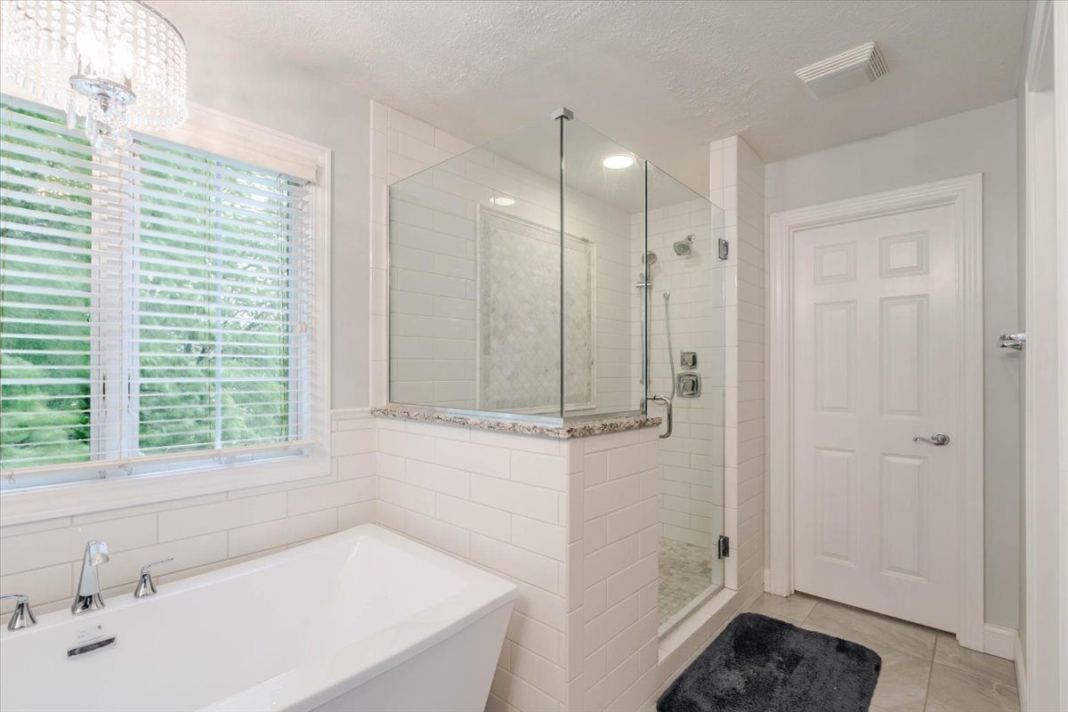 3505 Baldocchi Drive, Bloomington, IL 61704