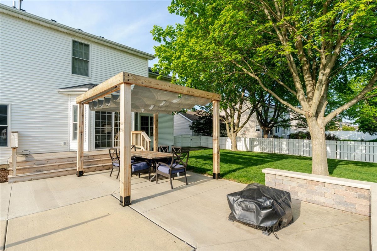 3505 Baldocchi Drive, Bloomington, IL 61704