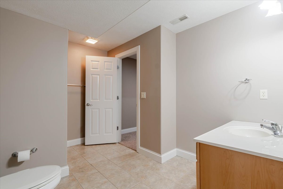 3505 Baldocchi Drive, Bloomington, IL 61704