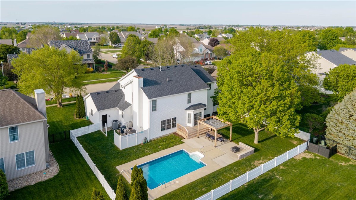 3505 Baldocchi Drive, Bloomington, IL 61704