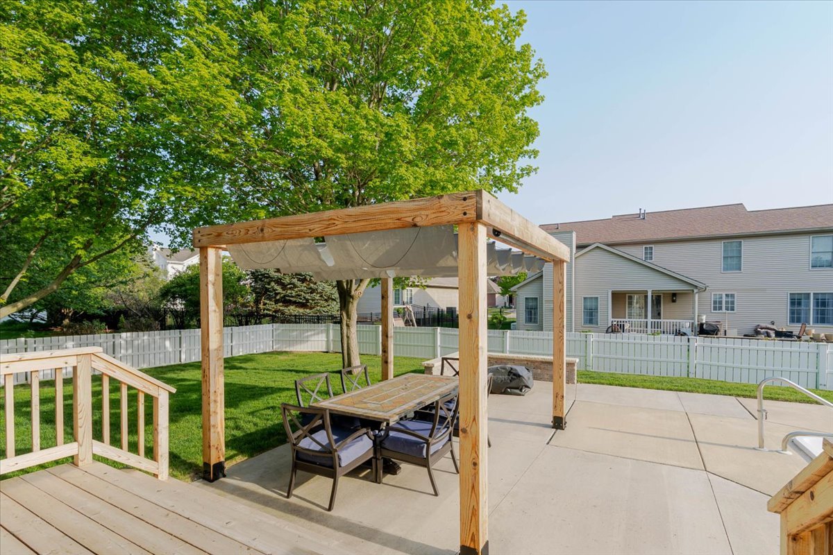 3505 Baldocchi Drive, Bloomington, IL 61704