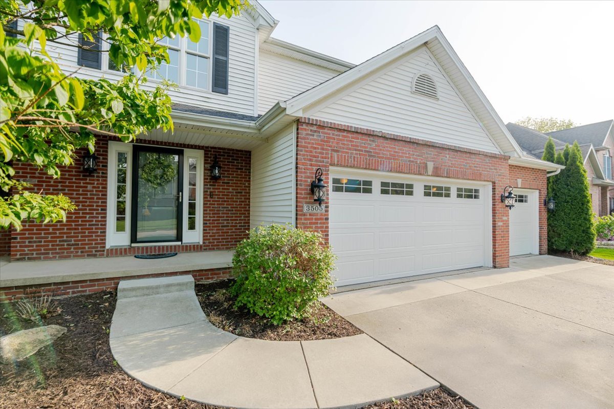 3505 Baldocchi Drive, Bloomington, IL 61704